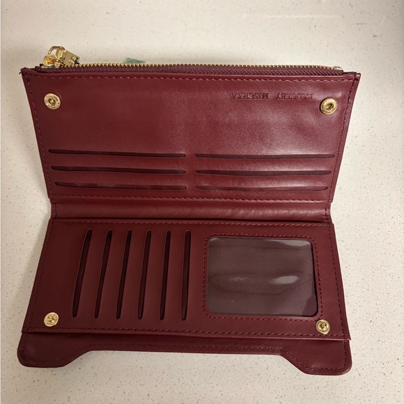 Bebe backpack & Badgley Mischa wallet. - Picture 5 of 11